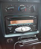 2001 4runner-scion_ipod1.jpg