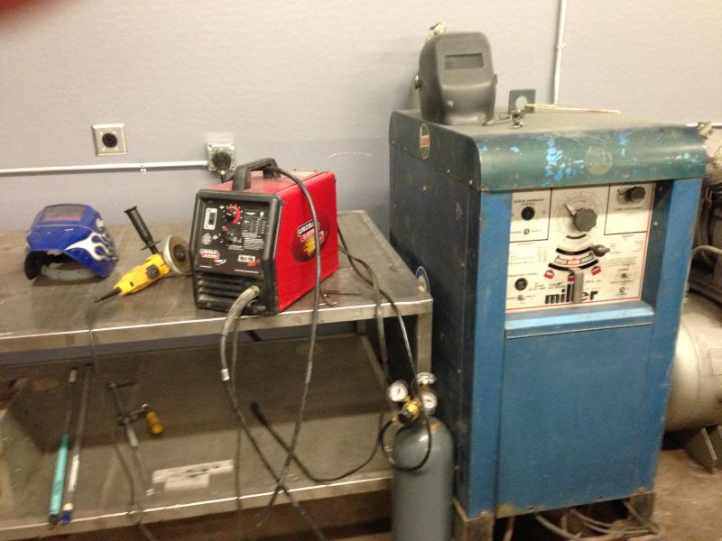 Name:  welders_zps8c24f612.jpg
Views: 21
Size:  57.3 KB