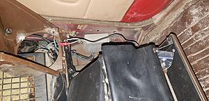 Radio has power,but no sound through speakers-20180704_112408.jpg