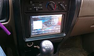 In-Dash PC in my '98 4Runner-lkshz.jpg