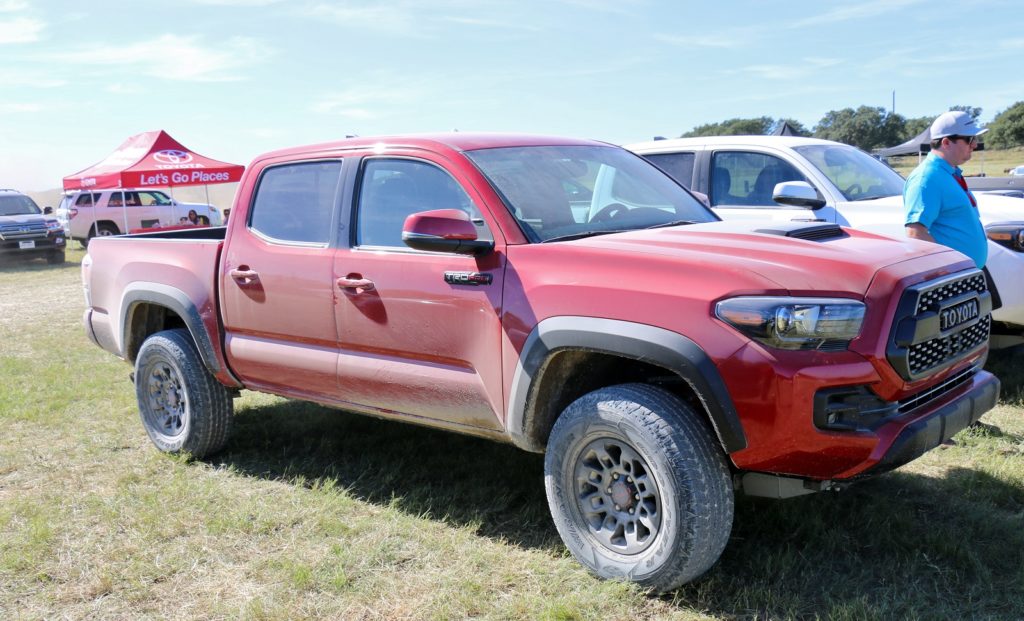 2017-Toyota-Tacoma-TRD-Pro-CarBlog-2 2017-Toyota-Tacoma-TRD-Pro-CarBlog-2
