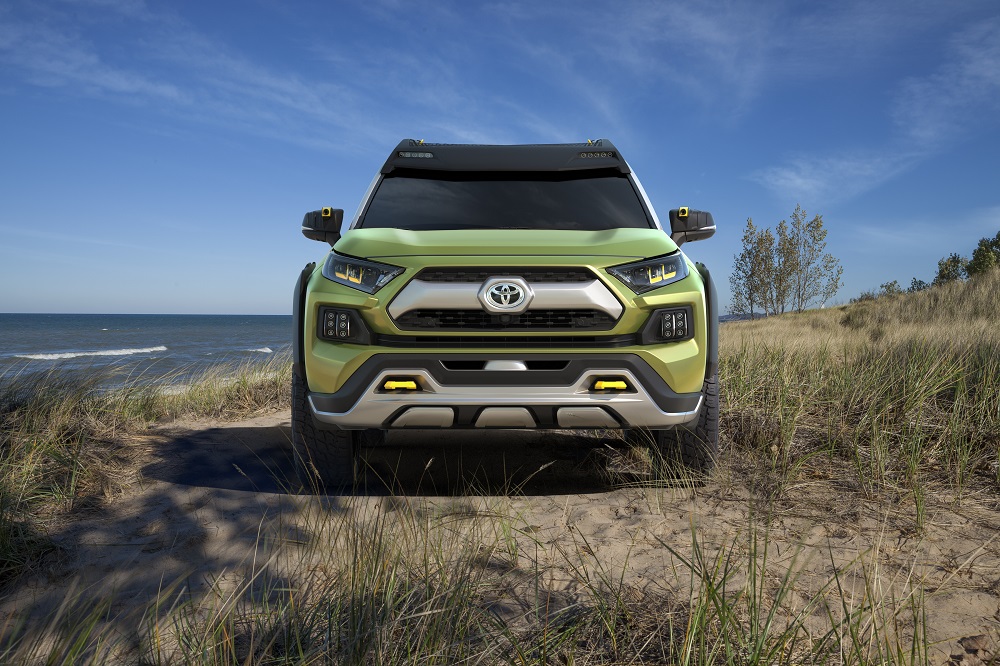 Future Toyota Adventure Concept Wows L.A. Auto Show Crowd