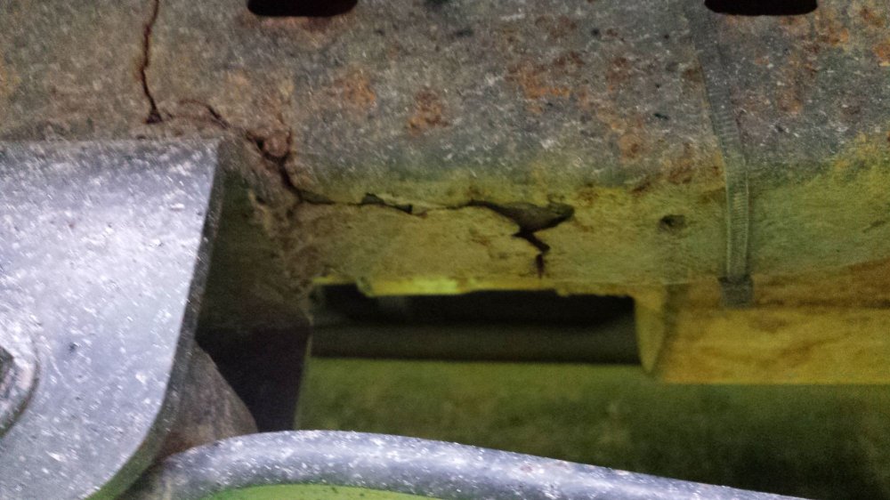 1981 Toyota Cracked Frame