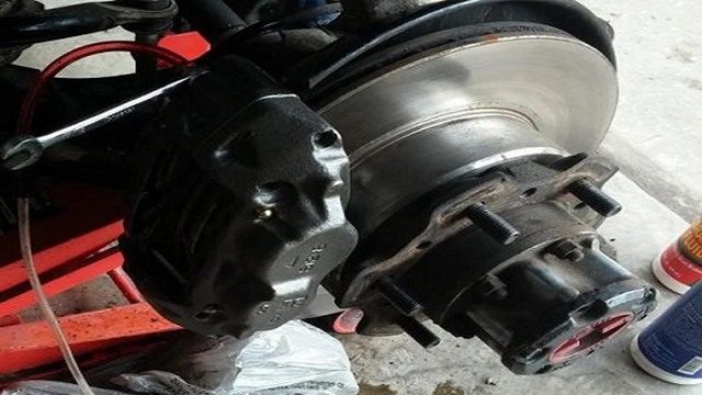 Toyota Tacoma: Tundra 231mm Brake Upgrade