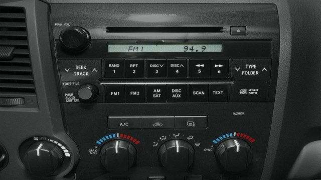 Toyota Tundra: Car Stereo Sound Diagnostic