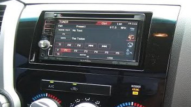 Toyota Tundra: How to Install Car Stereo