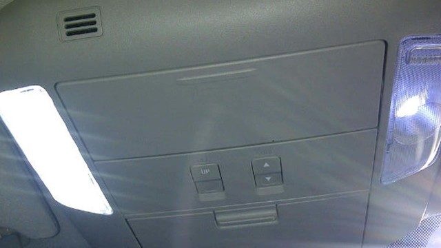 Toyota Tundra: How to Replace Your Dome Light