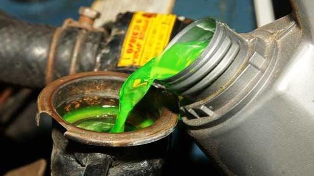 Toyota Tacoma: How to Change Engine Coolant