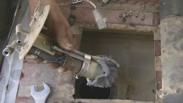 Toyota 4Runner 1984-1995: How to Replace Fuel Pump