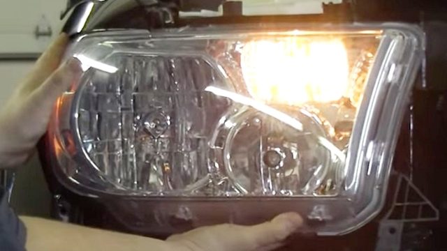 Toyota Tundra: How to Replace Parking Lights/DRLs with LEDs