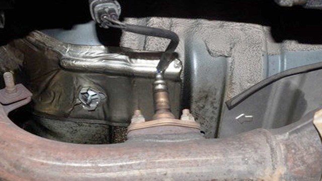 Toyota 4Runner 1984-1995: How to Replace Oxygen (O2) Sensor