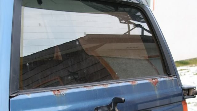 Toyota 4Runner 1984-1995: How to Repair Rear Window