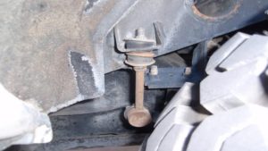 Toyota 4Runner 1996-2002: How to Replace Front Sway Bar Links
