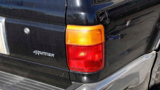 Toyota 4Runner 1984-1995: How to Replace Your Tail Light Assembly