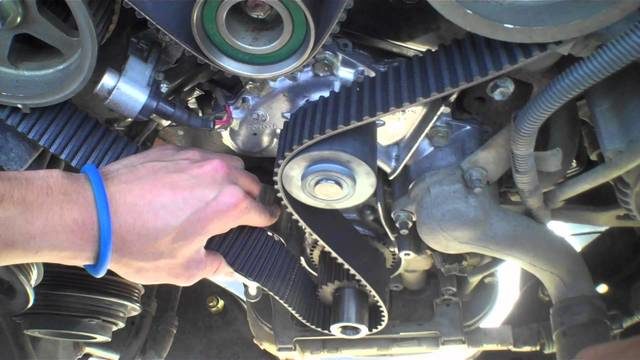 Toyota 4Runner, Tacoma, and Tundra: How to Replace Timing Belt and Water Pump