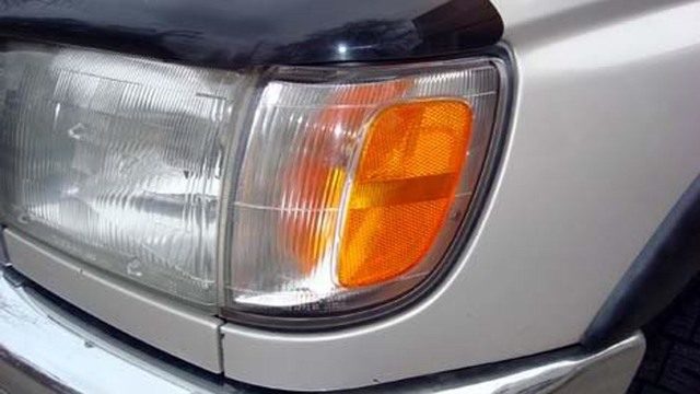 Toyota 4Runner 1984-1995: How to Replace Parking Lights with LEDs