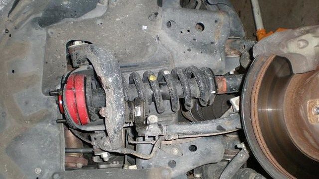 Toyota Tundra 2000-Present: How to Replace Shocks