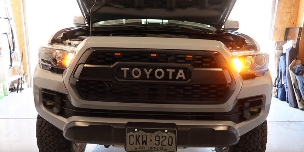 Tacoma with Two Different Turn Signal Bulbs