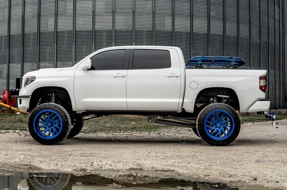 Complete Customs Toyota Tundra