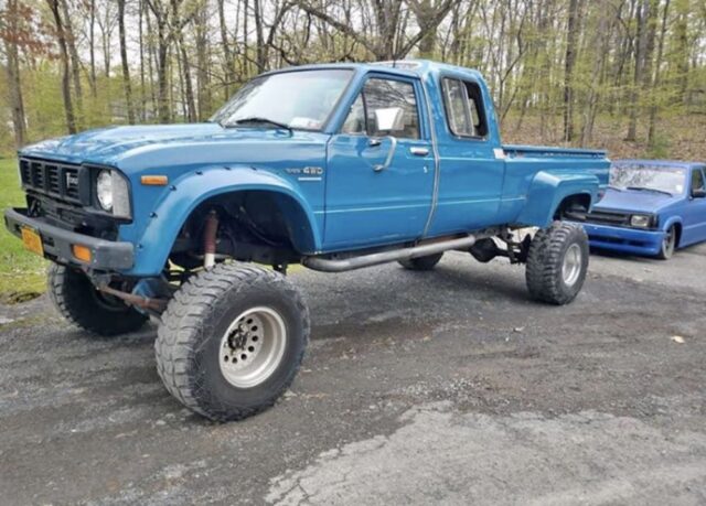 Reddit Poster Discovers Awesome ’81 Toyota Pickup