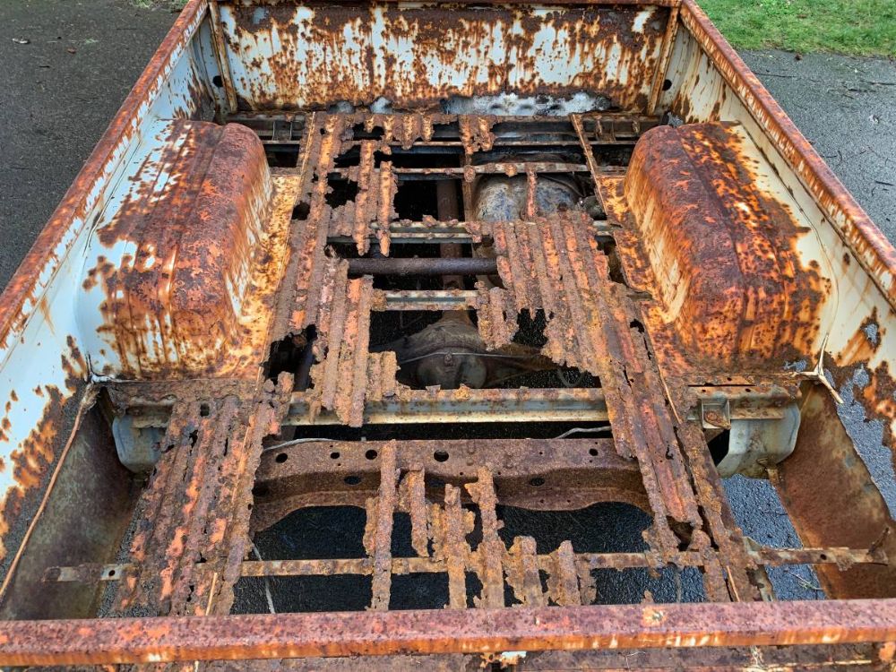 What's Left of this Mega-rusty '84 Toyota Pickup Still Runs