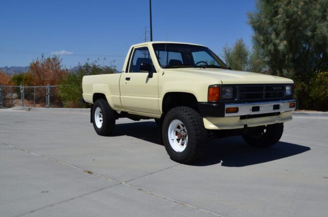 1987 Toyota 4×4 Pickup