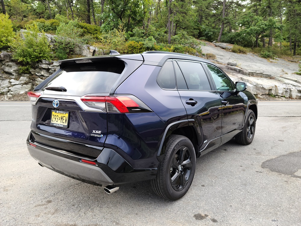 2020 toyota rav4 xse hybrid
