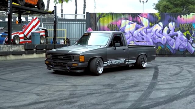 Toyota Pickup 1JZ Swap