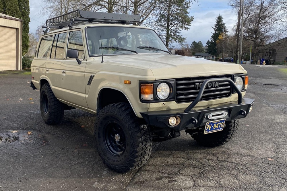 Toyota Land Cruiser FJ60