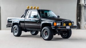1985 Toyota SR5 XtraCab BTTF Replica