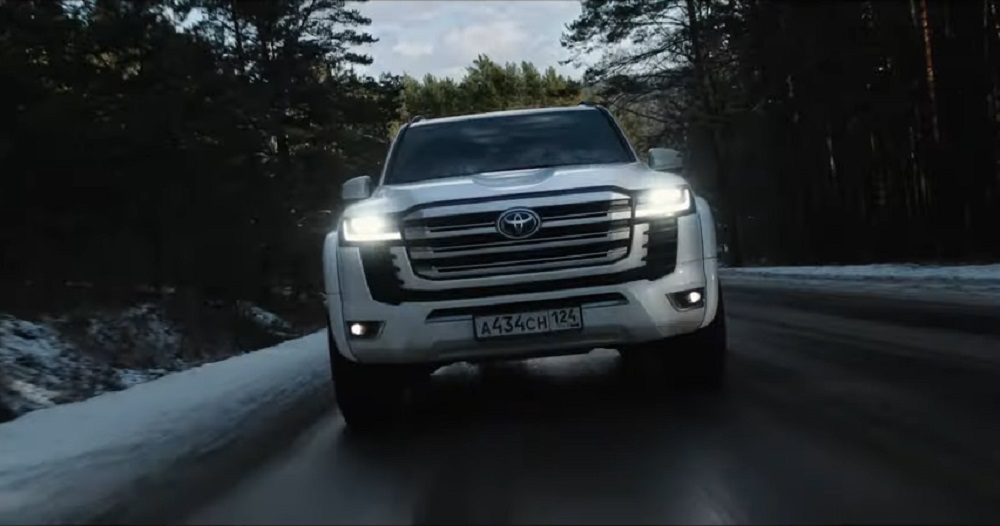 Arctic Trucks 300 Series Land Cruiser