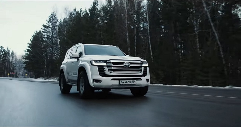 Arctic Trucks 300 Series Land Cruiser