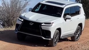 Lexus LX 600