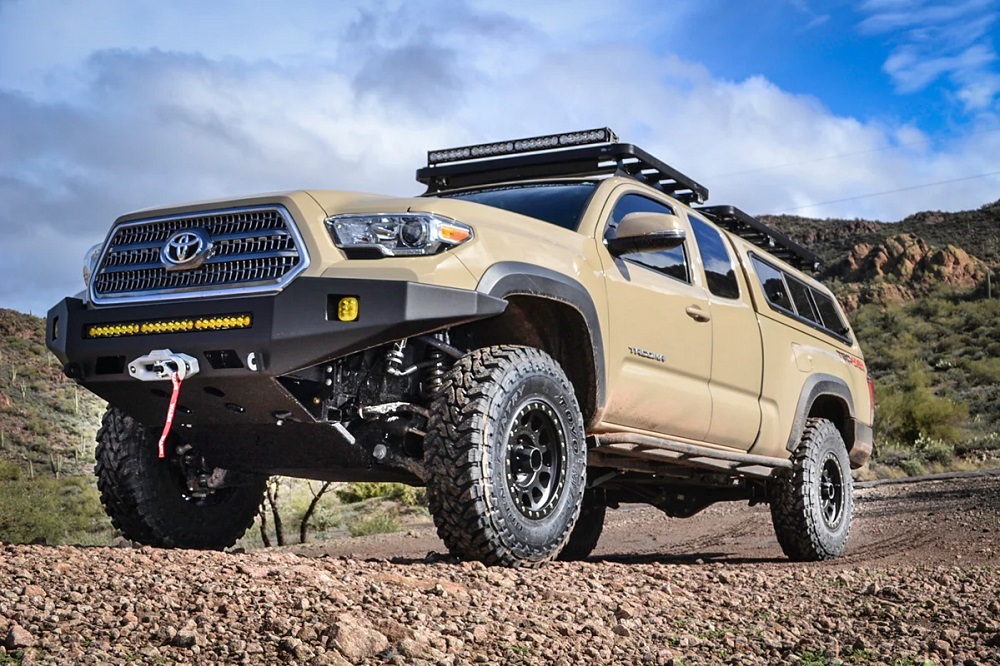 SDHQ Off Road Toyota Tacoma Builds