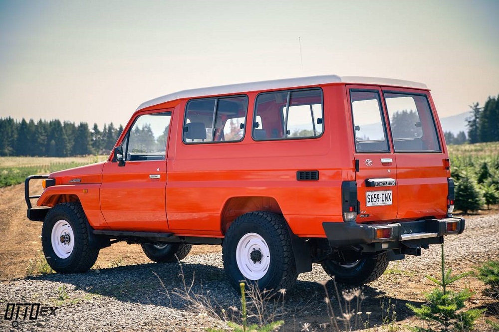 Land Cruiser Troop Carrier