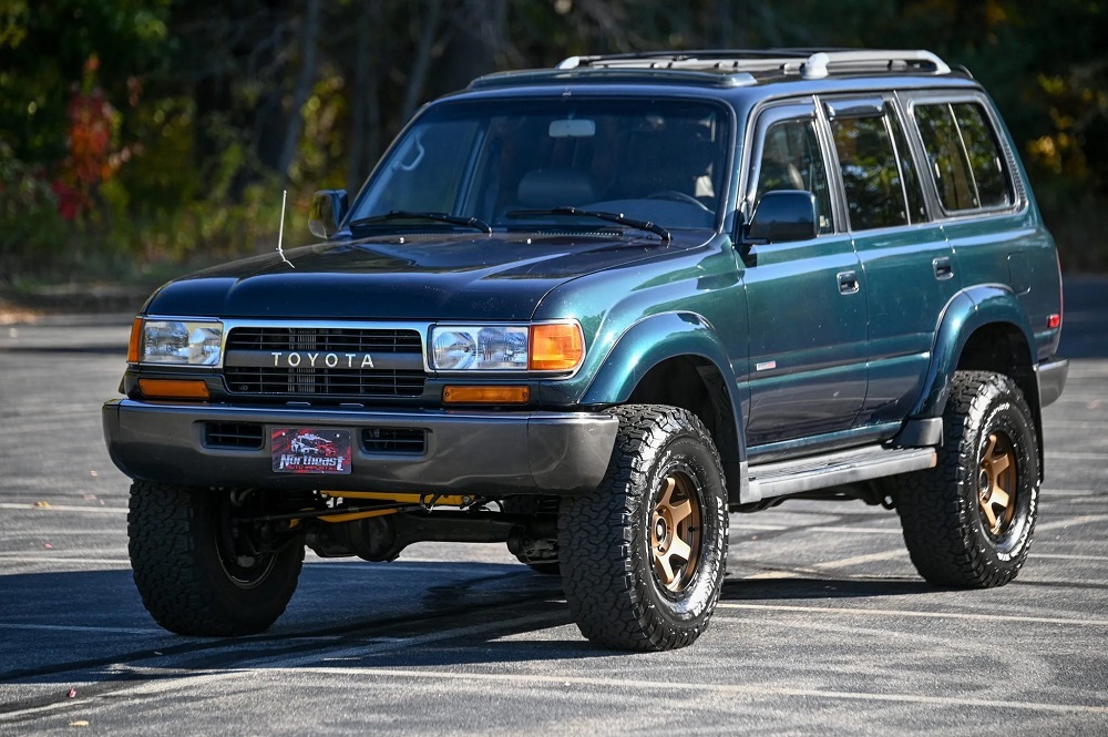 Duramax-Swapped Land Cruiser